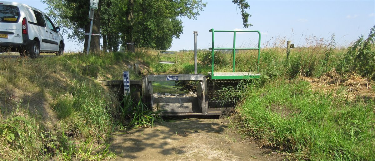 drooggevallen beek bij Stuw Slagsteeg in Wageningen